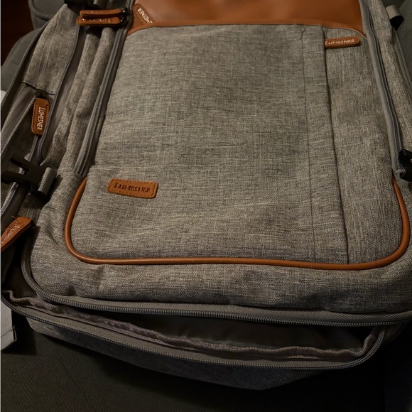 Lumesner Carryon Travel Backpack, Extra Large 40L flight Approved Bag unisex - Picture 2 of 6